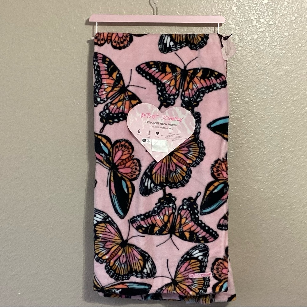 Betsey Johnson Pink Butterfly Ultra Soft Plush Throw